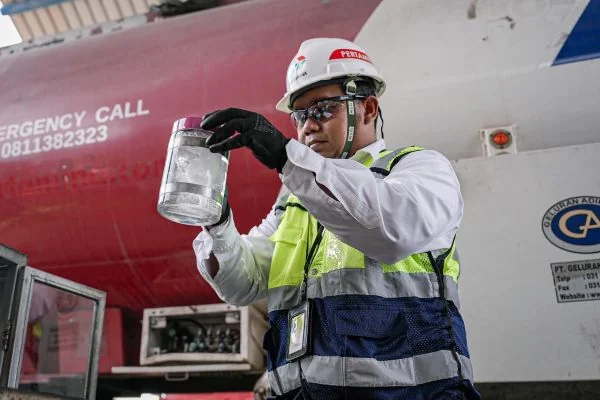 Dukung Kelancaran Penerbangan, Kilang Pertamina Plaju Pastikan Keandalan Produksi dan Mutu Avtur
(Foto: Dok Pertamina Patra Niaga Kilang Plaju)