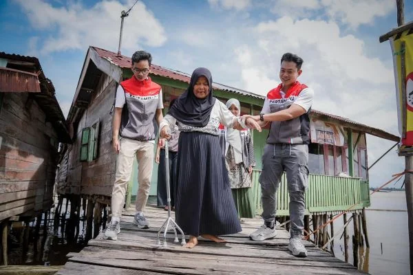 Menyentuh Hati, Begini Cara Pekerja Kilang Plaju Berbagi Keberkahan Lewat Program SENYUM
(Foto : Pertamina Patra Niaga Kilang Plaju)