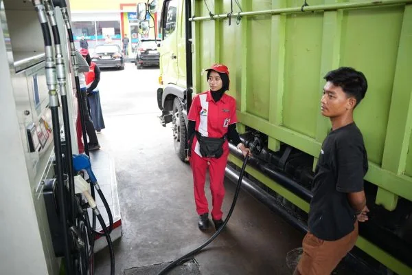 Atasi Antrean BBM, 13 SPBU di Palembang Kini Beroperasi 24 Jam
(Foto : Dok Pertamina Patra Niaga Sumbagsel)