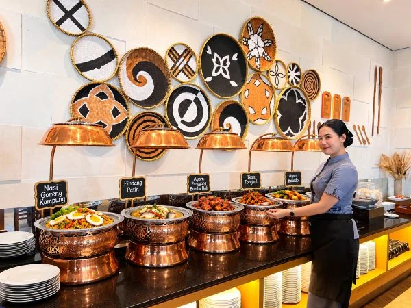 Promo Makan Siang Minggu di Palembang, BATIQA Hotel Rilis Paket MABAR Sepuasnya
(Foto: Dok Batiqa Hotel Palembang)