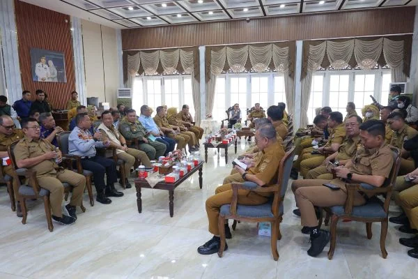 Tangani Karhutla dan Kekeringan, Pemkot Palembang Pasok Air Bersih ke 3 Kecamatan
(Foto: Dok Pemkot Palembang)