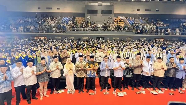 Wisuda Akbar 10.000 Santri BKPRMI di PSCC Palembang, Wujudkan Sumsel Bebas Buta Al-Qur'an (Foto : Dok Pemkot Palembang)