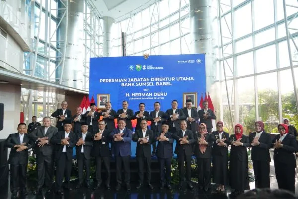 Resmi Pimpin Bank Sumsel Babel, Muhammad Suryadi Fokus Perkuat Kepercayaan dan Transformasi Digital
(Foto : BSB)