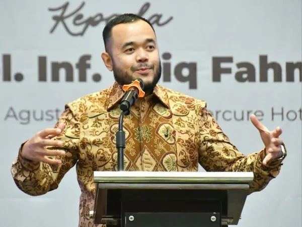 Udara Padang Mulai Terdampak Kabut Asap, Wali Kota Fadly Amran Minta Warga Lakukan Hal Ini
(Foto : Dok Pemko Padang)