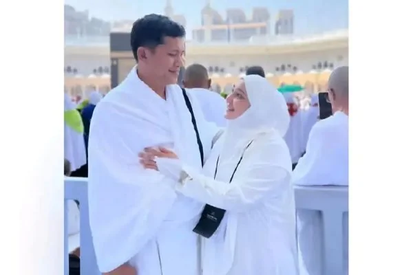 Bupati Aceh Selatan Mirwan MS meminta maaf usai berangkat umrah tanpa izin saat daerahnya dilanda banjir (Dok : Int).