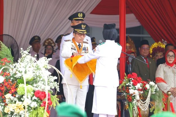Pimpin Upacara HUT ke-81 RI di JSC, Wali Kota Palembang Ratu Dewa Tekankan Evaluasi dan Karya Nyata (Foto: Dok Pemkot Palembang)