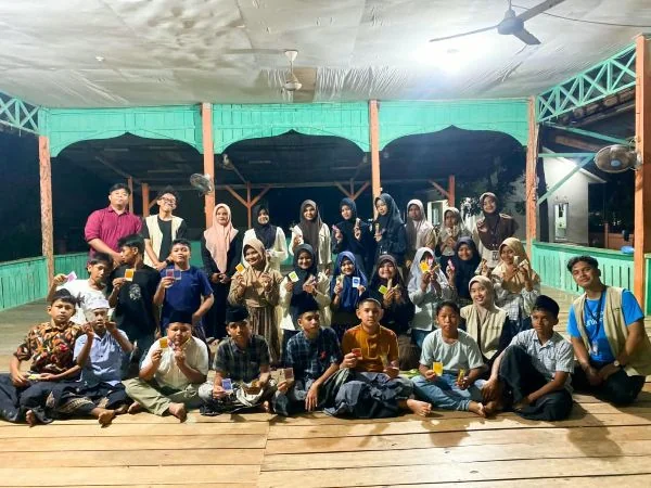Siap Hadapi Bencana, Remaja Alue Mangki Dibekali Pendampingan Psikososial dan Permainan KARETA
(Foto : Dok Mahasiswa KKN Mekar Jeumpa)