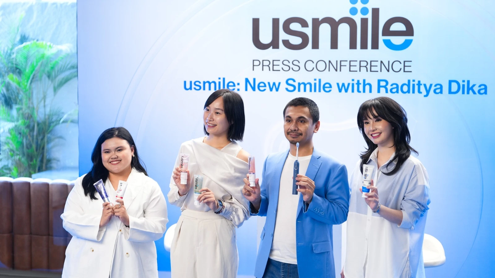 Raditya Dika Jadi Brand Ambassador usmile, Edukasi Perawatan Gigi
(Foto: Dok usmile)
