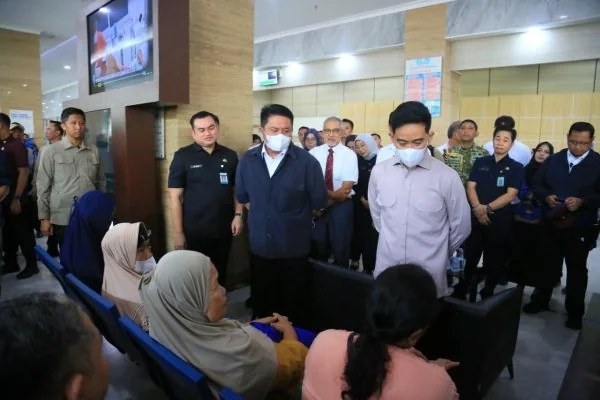 Herman Deru dan Cik Ujang Dampingi Kunker Wapres Gibran di Palembang (Foto : Dok Pemprov Sumsel)