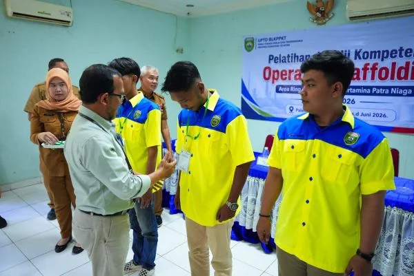 Kilang Plaju dan Disnakertrans Cetak Generasi Siap Kerja Lewat Pelatihan dan Sertifikasi Operator Scaffolding (Foto: Pertamina Patra Niaga Kilang Plaju)
