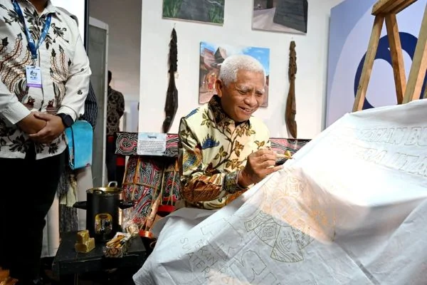 Resmi Dibuka, Wagub Sumut Surya Tegaskan PRSU ke-50 Jadi Motor Penggerak Ekonomi Daerah
(Foto: Dok Pemprov Sumut)