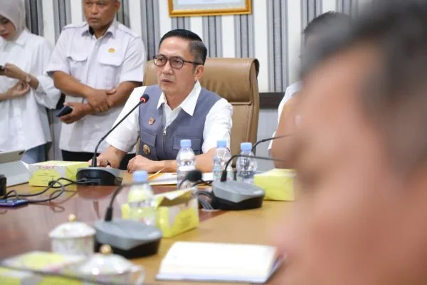 Rapat Banjir Diwakili Staf PPPK, Wali Kota Palembang Ratu Dewa Berang dan Usir Peserta (Foto : Dok Pemkot Palembang)
