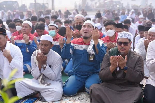 Satukan Doa dan Ikhtiar, Kilang Plaju Gelar Sholat Istisqa Minta Hujan
(Foto : Dok Pertamina Patra Niaga Kilang Plaju)