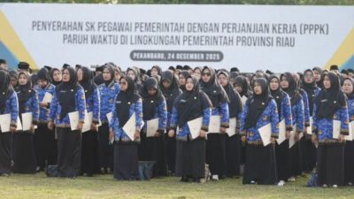 2.505 Tenaga Honorer Pemprov Riau Terima SK PPPK Paruh Waktu