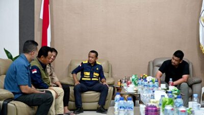 Bahlil Perintahkan Pertamina Buka Seluruh SPBU 24 Jam di Wilayah Terdampak Bencana Sumatra-Aceh
