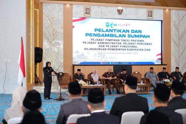 Perombakan Perdana Birokrasi Siak, Bupati Lantik 71 Pejabat Tanpa Demosi