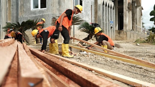 Danantara Targetkan 500 Huntara Siap Huni Awal 2026 di Aceh