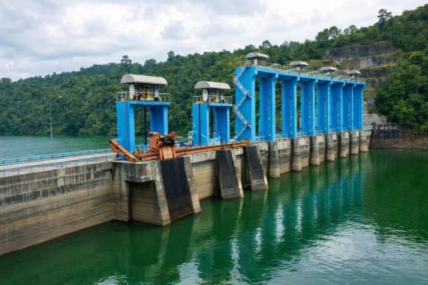 PLTA Koto Panjang Buka Spillway, Warga di Sepanjang Sungai Kampar Diimbau Waspada
