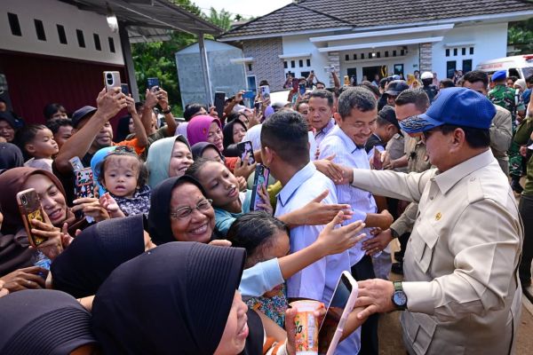 Korban Banjir dan Longsor di Sumatera Dapat Bantuan Rp8 Juta per KK