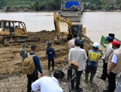 Presiden Prabowo Tinjau Bireuen, Targetkan Jembatan Bailey Teupin Mane Selesai Sepekan