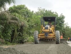Jalan Rusak Jadi Sorotan, Pemprov Riau Bentuk Tim Percepatan Perbaikan Infrastruktur