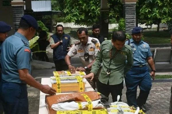 TNI AL Gagalkan Penyelundupan 445 Kulit Ular Piton di Pelabuhan Bakauheni