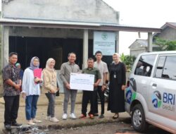 Tingkatkan Layanan Medis, BRI Peduli Berikan Bantuan Ambulans bagi Warga Pagaralam