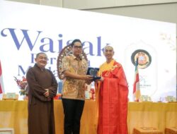 Peringati Hari Tri Suci Waisak, Wali Kota Medan Ajak Umat Buddha Pancarkan Kebaikan