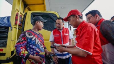 Dirut Pertamina Patra Niaga Turun Langsung Cek SPBU Palembang, Jamin Layanan Maksimal