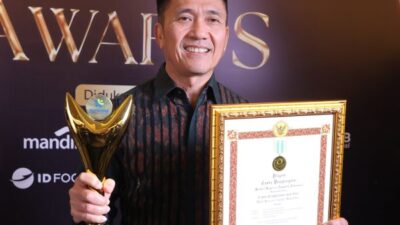 Wali Kota Palembang Ratu Dewa Raih Penghargaan Bakti Koperasi Nayaka Mahambara 2026