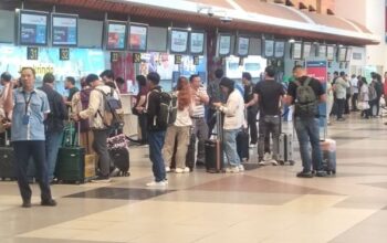 Erupsi Anak Gunung Krakatau Picu Kabut Vulkanik, 25 Penerbangan Bandara SMB II Palembang Dibatalkan