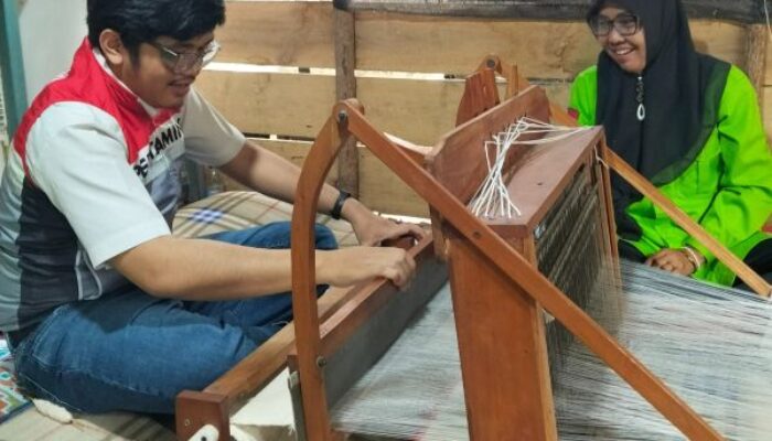 Sentuhan Inovasi Pertagas, Ubah Limbah Nanas Jadi Tenun Bernilai Ekonomi di Lubuk Karet