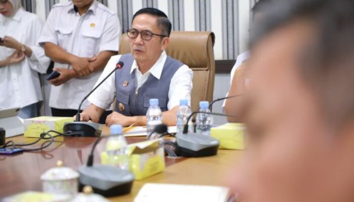 Rapat Banjir Diwakili Staf PPPK, Wali Kota Palembang Ratu Dewa Berang dan Usir Peserta