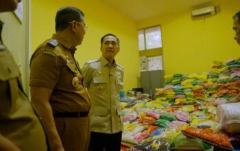 Bantu Ekonomi Warga Terdampak Karhutla, ASN Palembang Galang 22 Ton Bantuan Beras