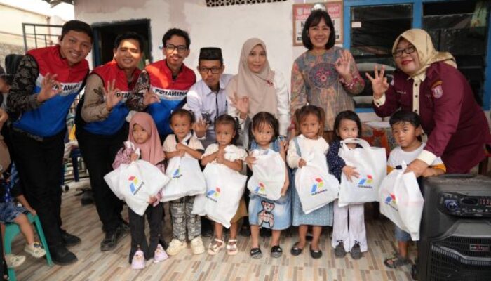 Kilang Plaju Bagikan Paket PMT untuk Ratusan Balita dan Ibu Hamil di Sungai Rebo